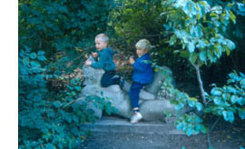 Children on Statue